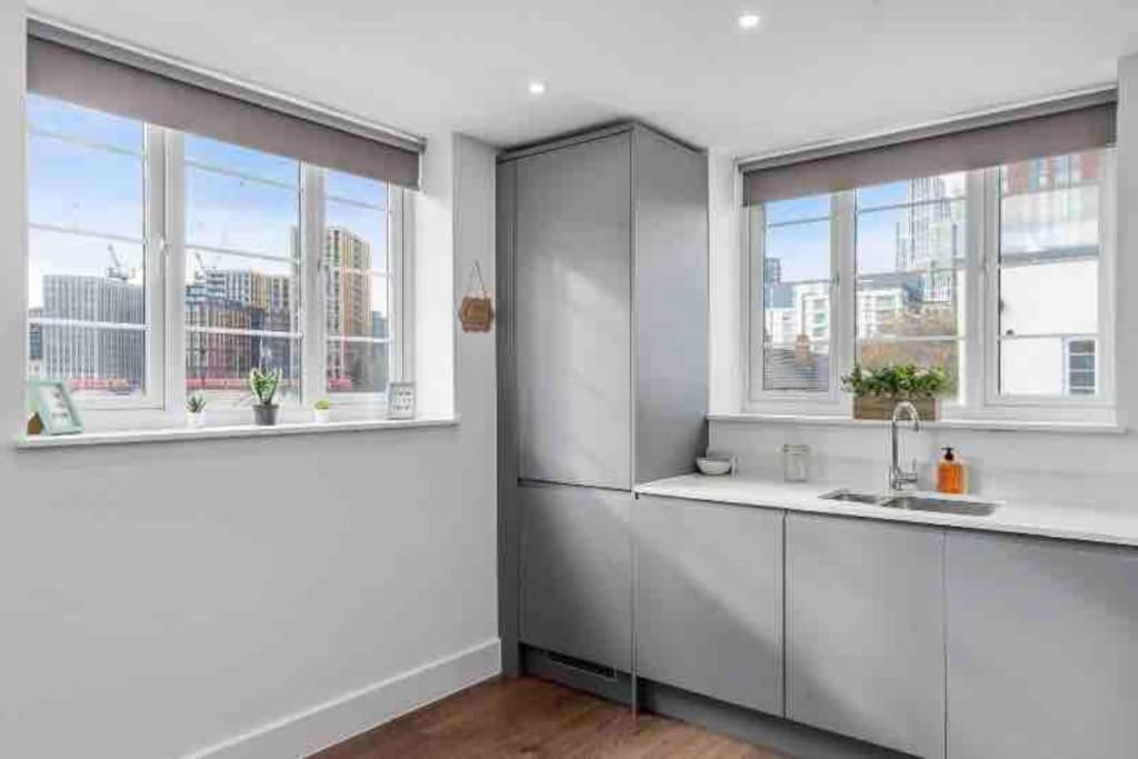 Cozy Flat Near London Eye/ Victoria / Vauxhall Appartement Buitenkant foto
