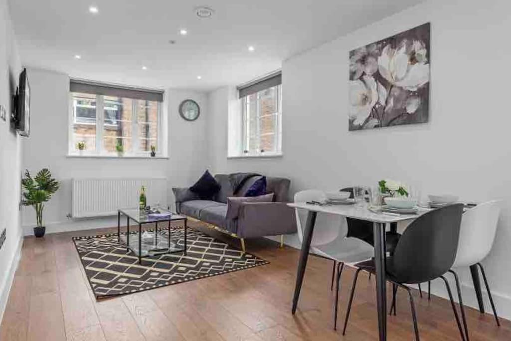 Cozy Flat Near London Eye/ Victoria / Vauxhall Appartement Buitenkant foto