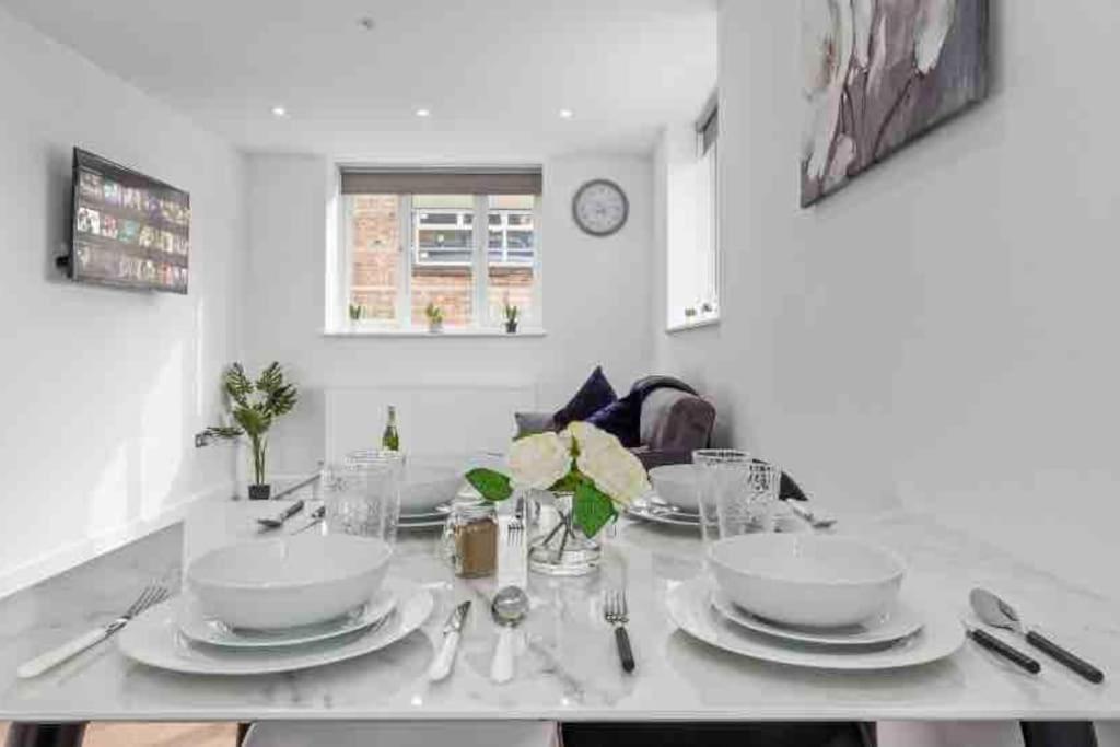 Cozy Flat Near London Eye/ Victoria / Vauxhall Appartement Buitenkant foto